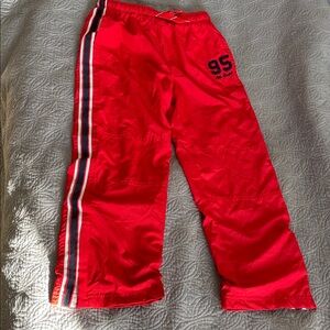 Oshkosh Lightly Lined Boys Windbreaker pants. Size 8.